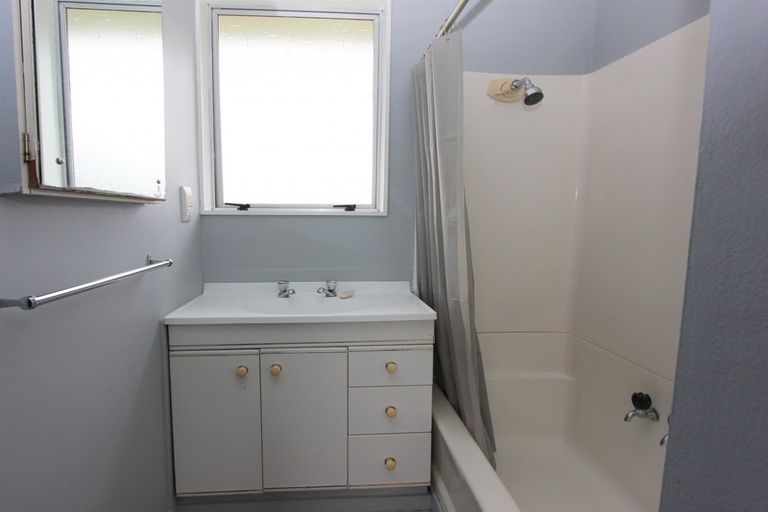 Photo of property in 29 Kowhai Street, Inglewood, 4330