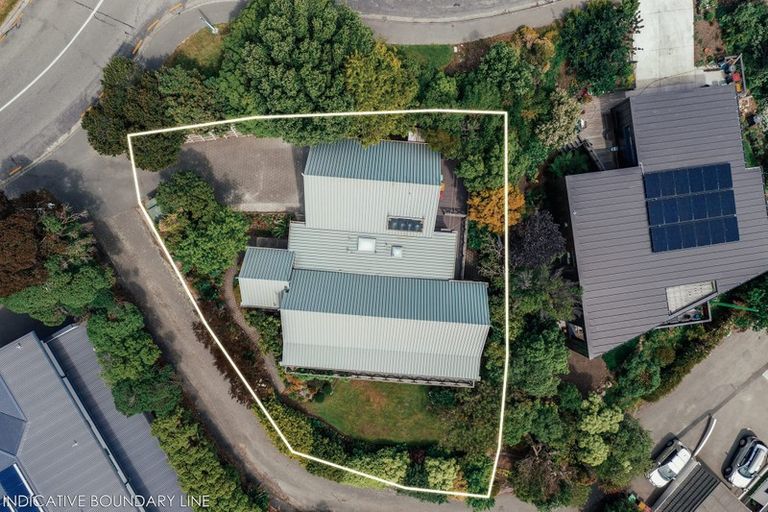 Photo of property in 68 Cannon Hill Crescent, Mount Pleasant, Christchurch, 8081