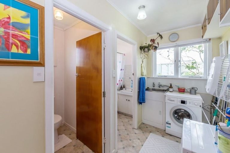 Photo of property in 327 Rodney Street, Wellsford, 0900