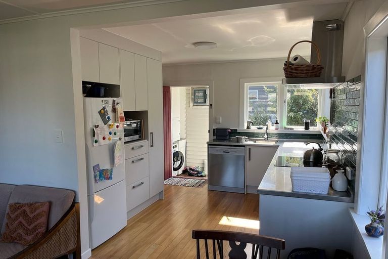 Photo of property in 158b Lake Road, Northcote, Auckland, 0627