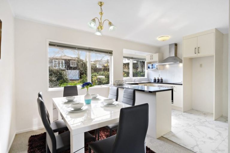 Photo of property in 2/14 Andrea Place, Sunnyhills, Auckland, 2010