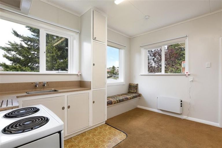 Photo of property in 8 Holyrood Avenue, Wakari, Dunedin, 9010