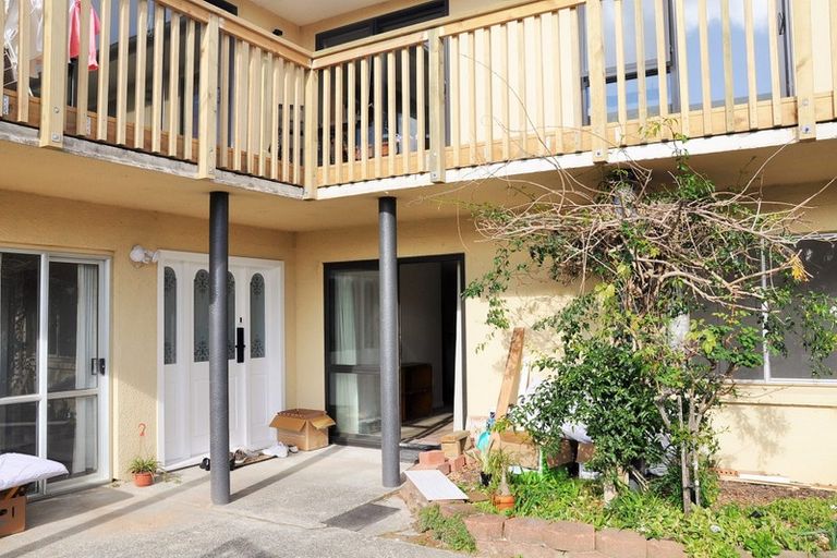 Photo of property in 50 Sartors Avenue, Browns Bay, Auckland, 0630