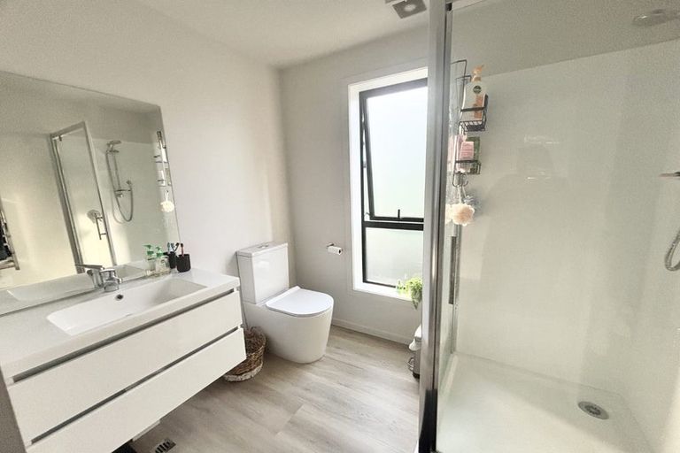 Photo of property in 9/7 Johnston Grove, Taita, Lower Hutt, 5011