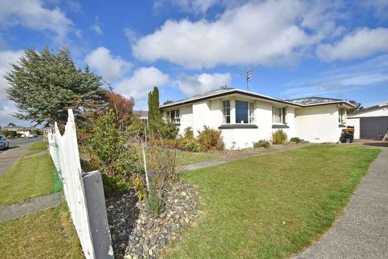 Photo of property in 10 Orwell Crescent, Newfield, Invercargill, 9812
