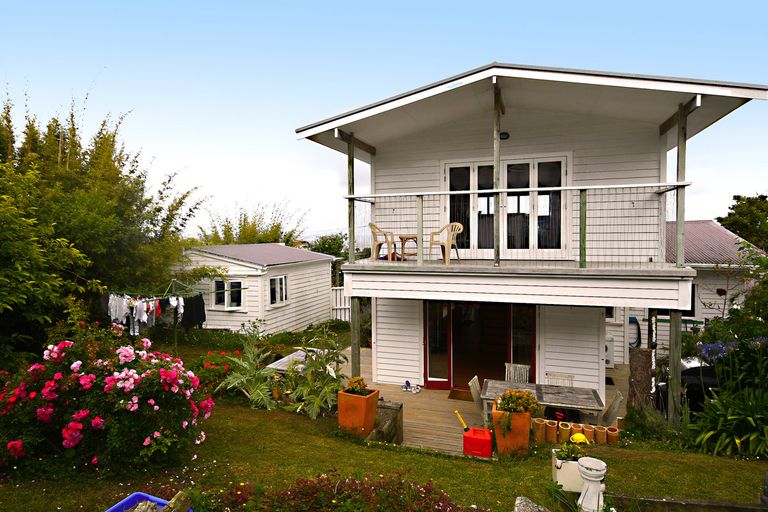 Photo of property in 20 Sea View Road, Leigh, Warkworth, 0985