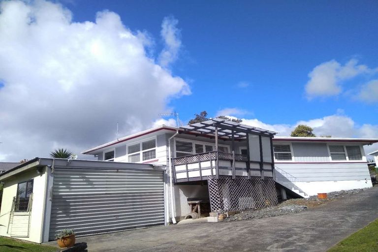 Photo of property in 16 Jillian Drive, Ranui, Auckland, 0612