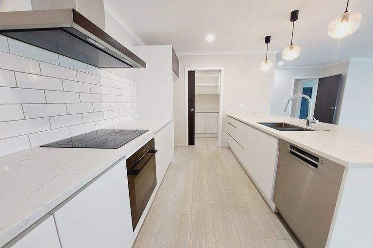 Photo of property in 27 Leathem Crescent, Pokeno, 2402