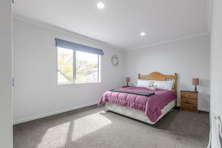 Photo of property in 7a Awatea Terrace, Hokowhitu, Palmerston North, 4410