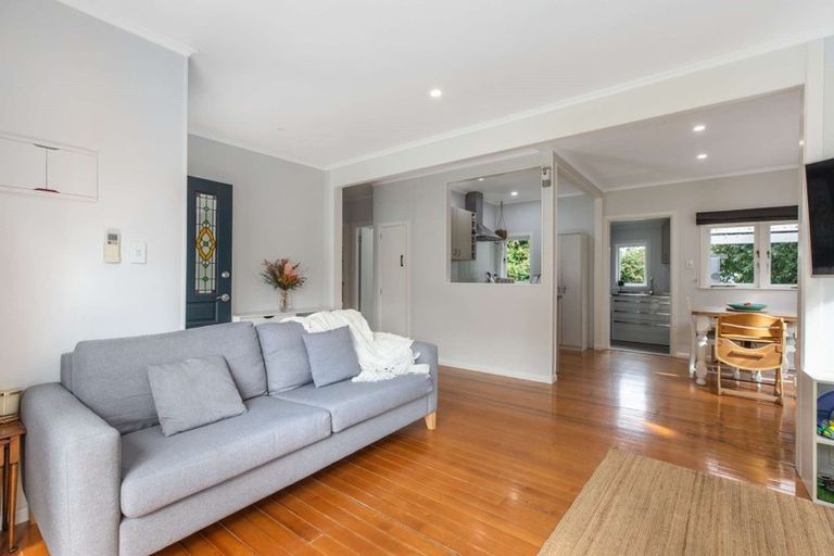 Photo of property in 1/26 Trentham Road, Papakura, 2110