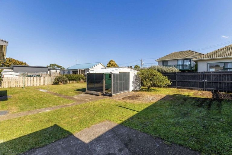 Photo of property in 77 Fitzherbert Avenue, Tawhero, Whanganui, 4501