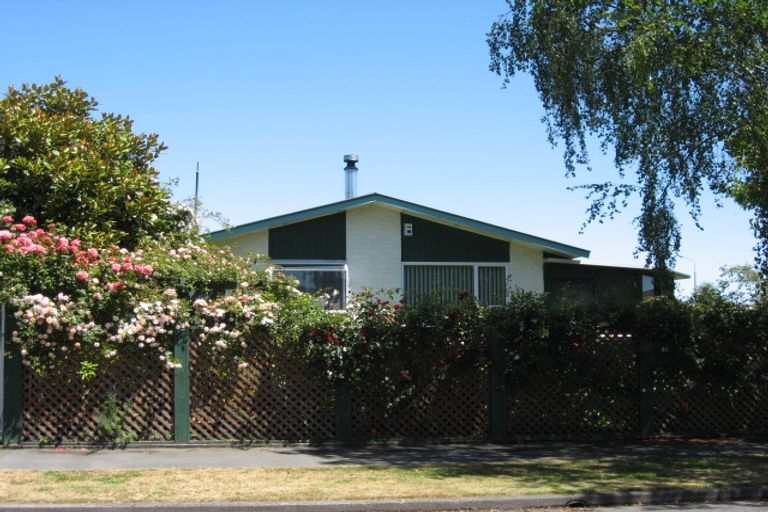 Photo of property in 33 Cottonwood Street, Parklands, Christchurch, 8083