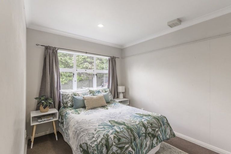 Photo of property in 84 Amohia Street, Paraparaumu, 5032