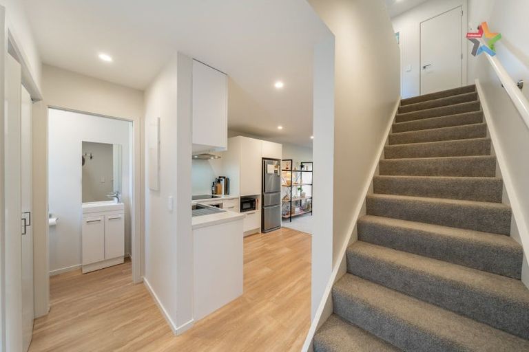 Photo of property in 4 Harena Way, Moera, Lower Hutt, 5010