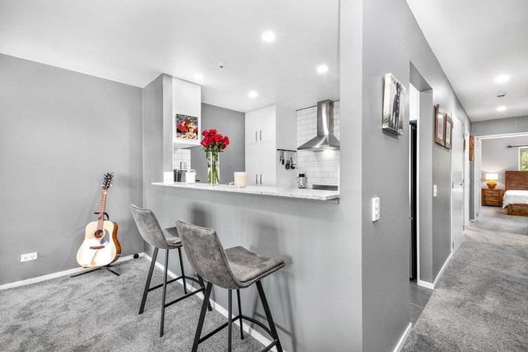 Photo of property in 10 Harbour Village Drive, Gulf Harbour, Whangaparaoa, 0930