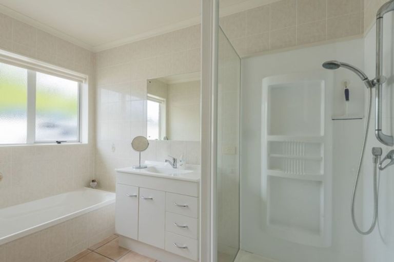 Photo of property in 11 Bluegum Place, Woodhill, Whangarei, 0110