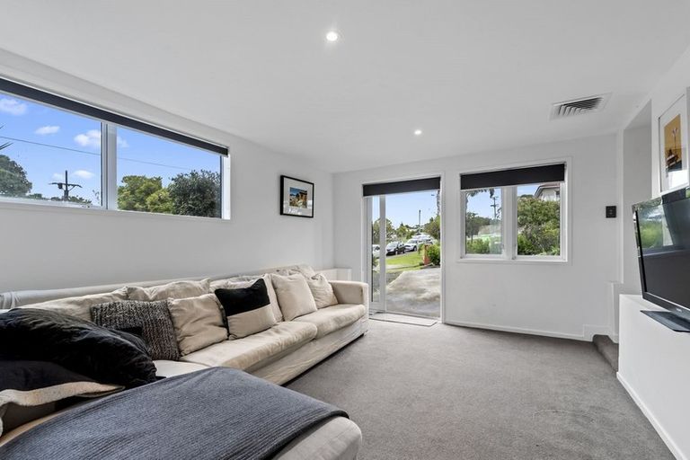 Photo of property in 1/467 Beach Road, Murrays Bay, Auckland, 0630