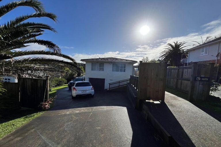 Photo of property in 17 Radiata Lane, Chatswood, Auckland, 0626