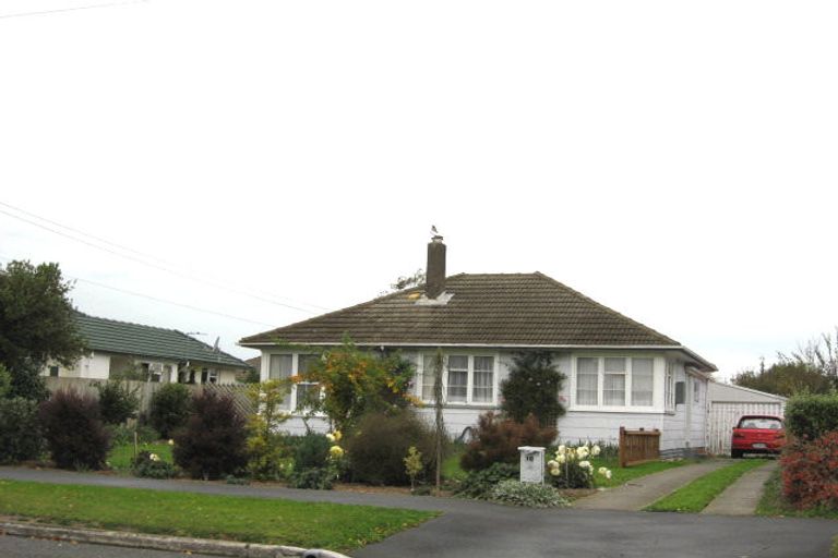 Photo of property in 16 Uxbridge Street, Northcote, Christchurch, 8052