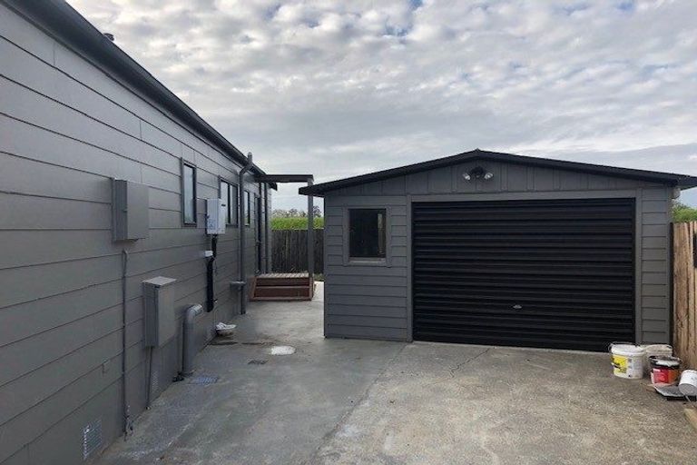 Photo of property in 28a Chelmarsh Place, Highbury, Palmerston North, 4412