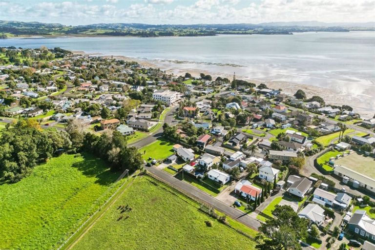 Photo of property in 39 Stevenson Road, Clarks Beach, 2122