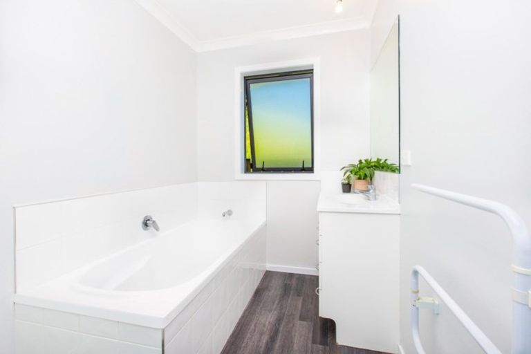 Photo of property in 3a Sunshine Rise, Raglan, 3225