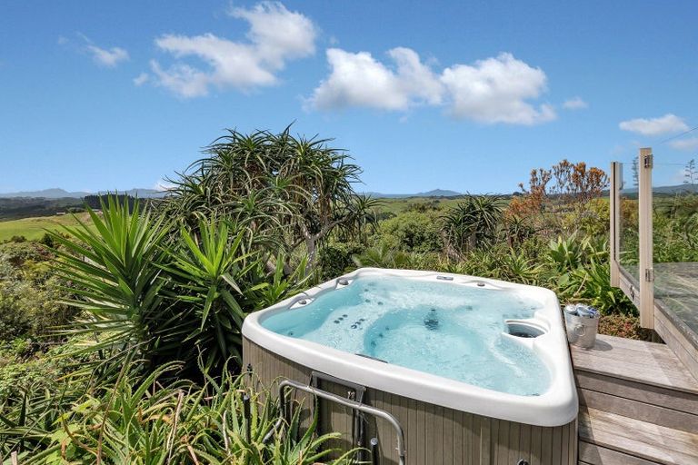 Photo of property in 435 Glenmohr Road, Waipu, 0582