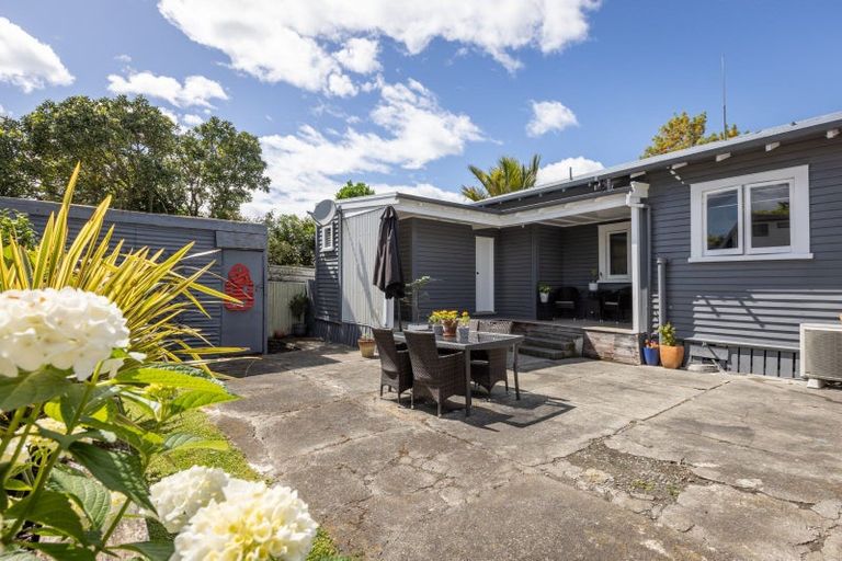 Photo of property in 275 Georges Drive, Napier South, Napier, 4110