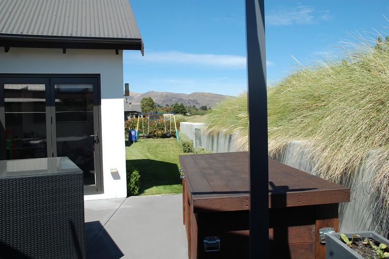 Photo of property in 9 The Dunes, Cromwell, 9310