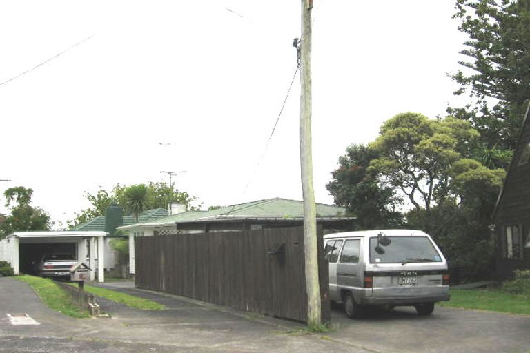Photo of property in 16 Utting Street, Birkdale, Auckland, 0626