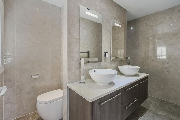 Photo of property in 21 Imperial Place, Flat Bush, Auckland, 2019