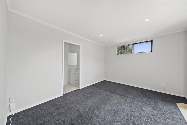 Photo of property in 14 Frederick Reece Drive, The Gardens, Auckland, 2105