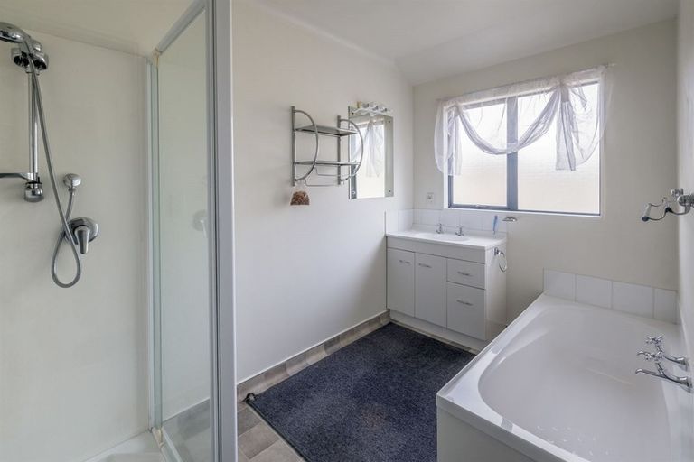 Photo of property in 266 Rangiuru Road, Otaki, 5512