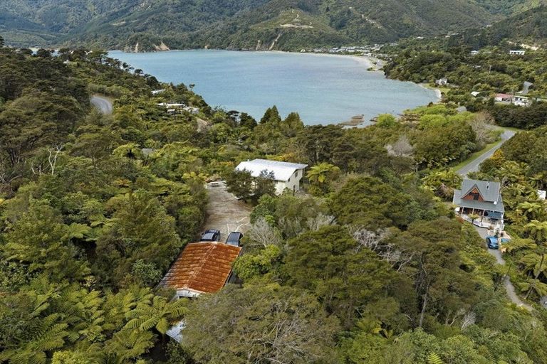 Photo of property in 30 Hope Drive, Okiwi Bay, 7193