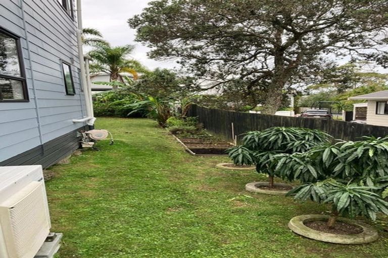Photo of property in 49 Matai Road, Stanmore Bay, Whangaparaoa, 0932