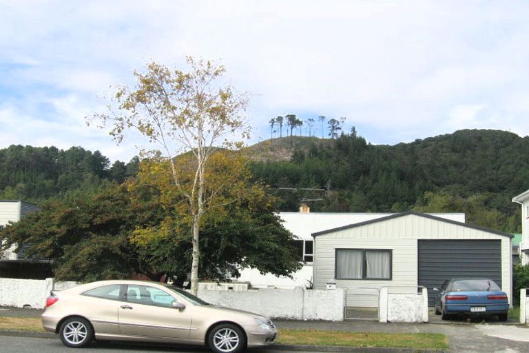 Photo of property in 29 Wilford Street, Wallaceville, Upper Hutt, 5018