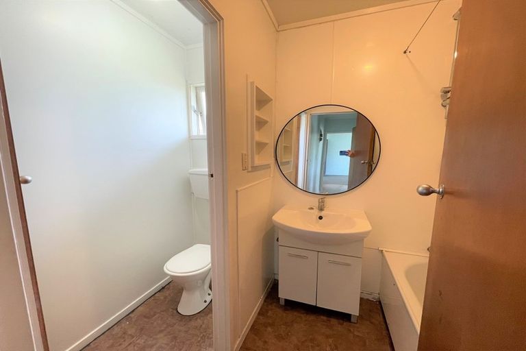 Photo of property in 3 Norman Spencer Drive, Papatoetoe, Auckland, 2104