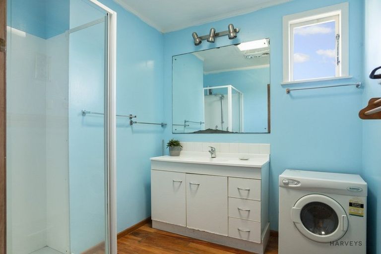 Photo of property in 42a Woodglen Road, Glen Eden, Auckland, 0602