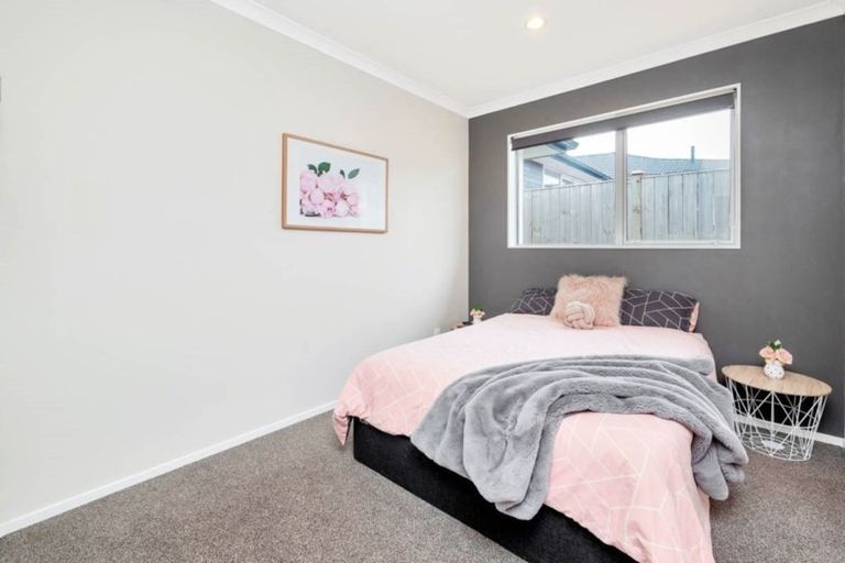 Photo of property in 135 Matua Road, Huapai, Kumeu, 0810