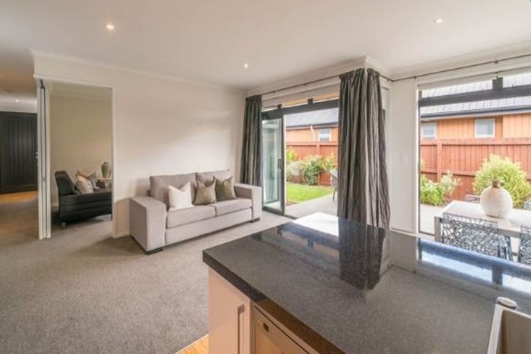 Photo of property in 21 Meyer Crescent, Halswell, Christchurch, 8025