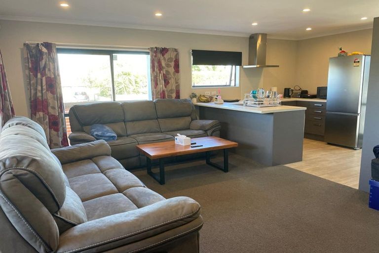 Photo of property in 49 Maugham Drive, Bucklands Beach, Auckland, 2014