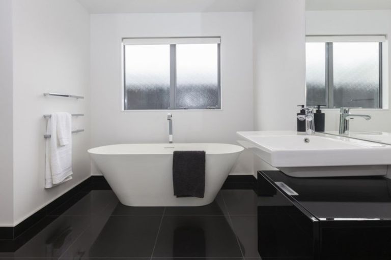 Photo of property in 25 Greenwich Street, Halswell, Christchurch, 8025