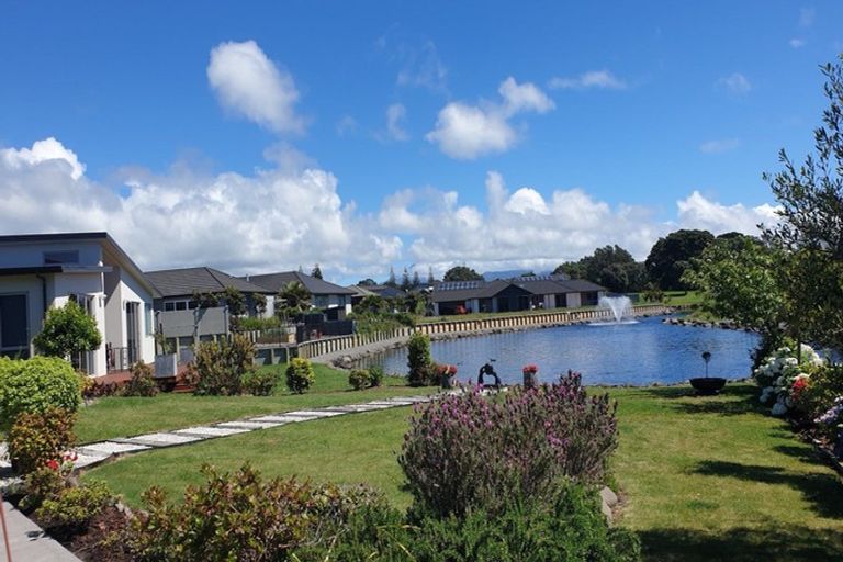 Photo of property in 61 Links Drive, Waiwhakaiho, New Plymouth, 4312