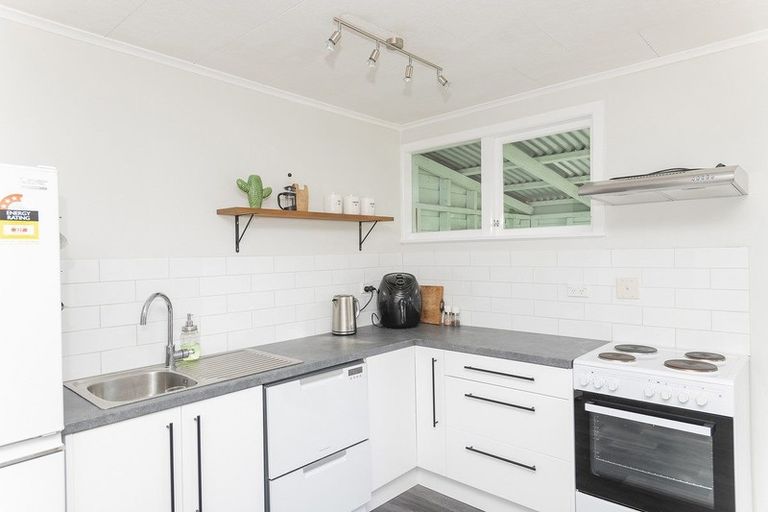 Photo of property in 68 Abbott Street, Te Hapara, Gisborne, 4010