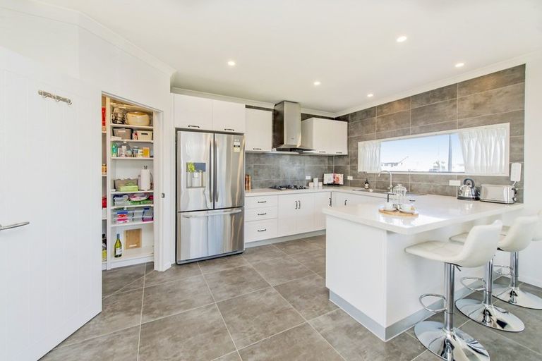 Photo of property in 39 Bradbury Avenue, Rolleston, 7614