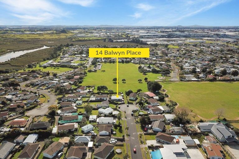 Photo of property in 14 Balwyn Place, Clendon Park, Auckland, 2103