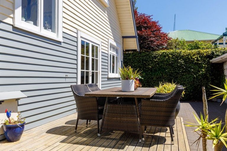Photo of property in 162 Saint Aubyn Street, New Plymouth, 4310