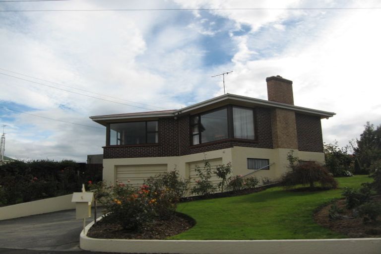 Photo of property in 1 Breadalbine Street, Balclutha, 9230