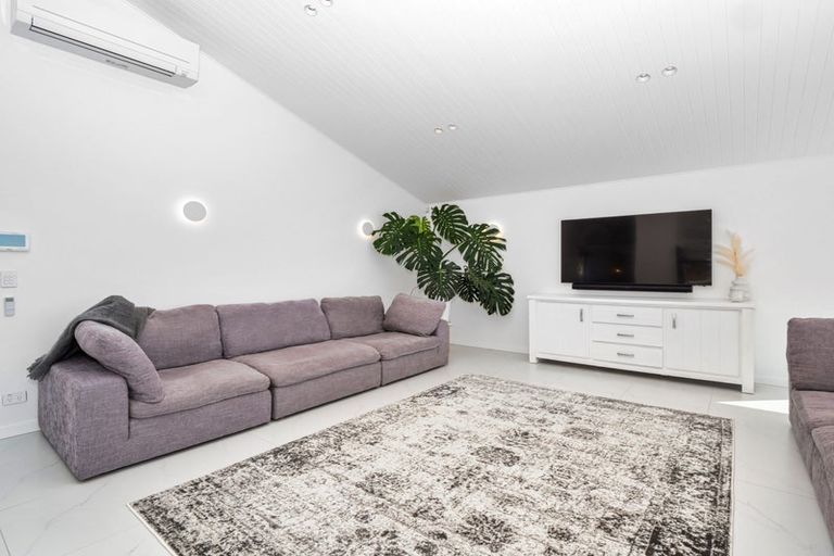 Photo of property in 88 Marine Parade, Mount Maunganui, 3116