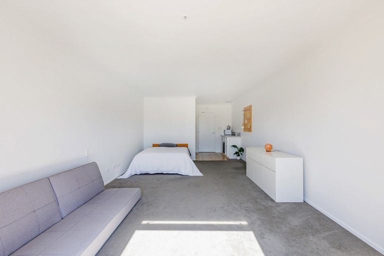 Photo of property in 164ay Harbour Village Drive, Gulf Harbour, Whangaparaoa, 0930